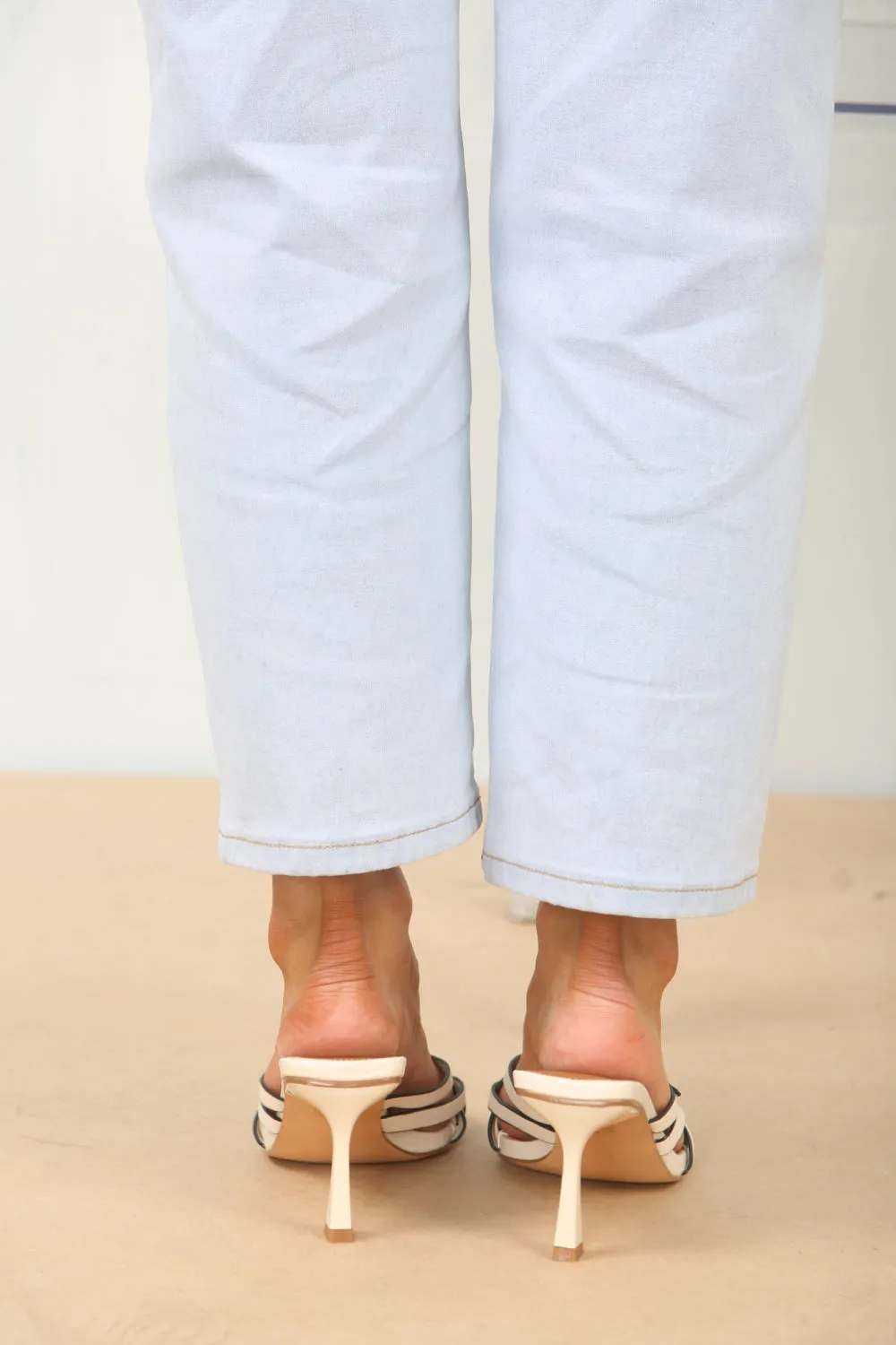 CREAM CROSS OVER BUCKLE DETAIL LOW STRAP HEEL