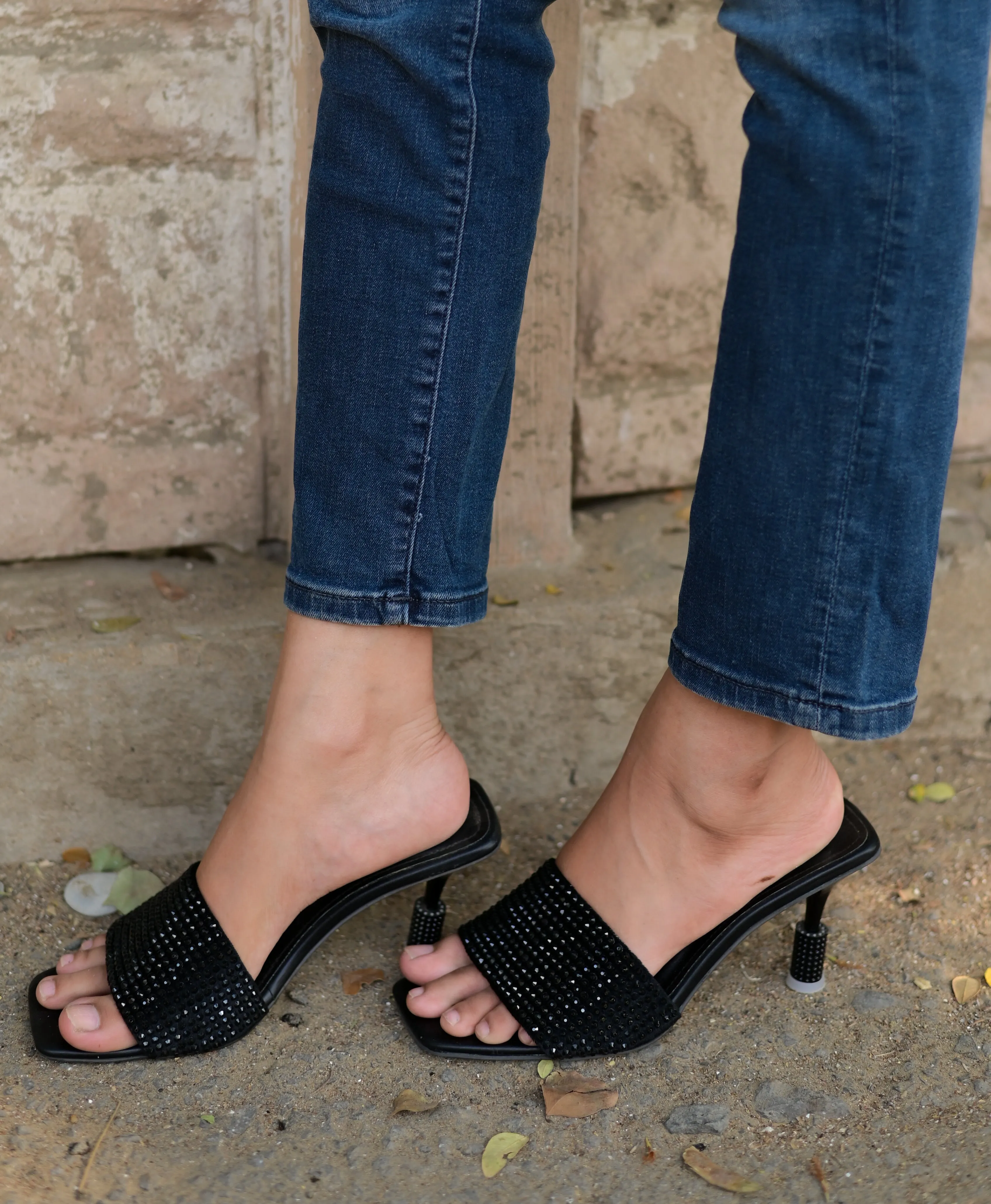 YSL-STONE FANCY HEEL-BLACK